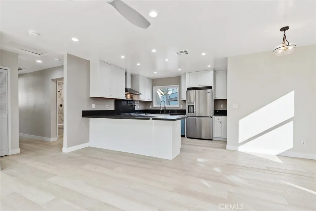 Additional image 13 of 4769 E Malta St, Long Beach, CA 90815