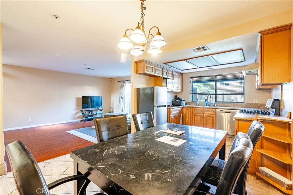 Additional image 11 of 369 E Phillips Boulevard, Pomona, CA 91766