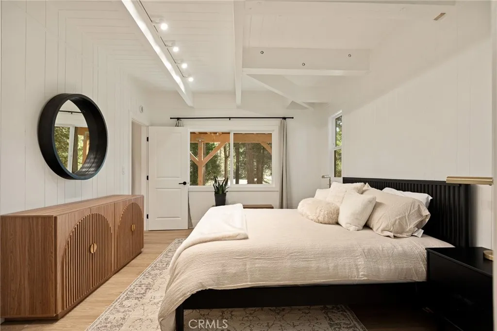 Additional image 112 of 300 Pioneer Rd, Lake Arrowhead, CA 92352