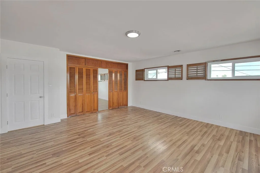 Additional image 127 of 547 W 106th St, Los Angeles, CA 90044