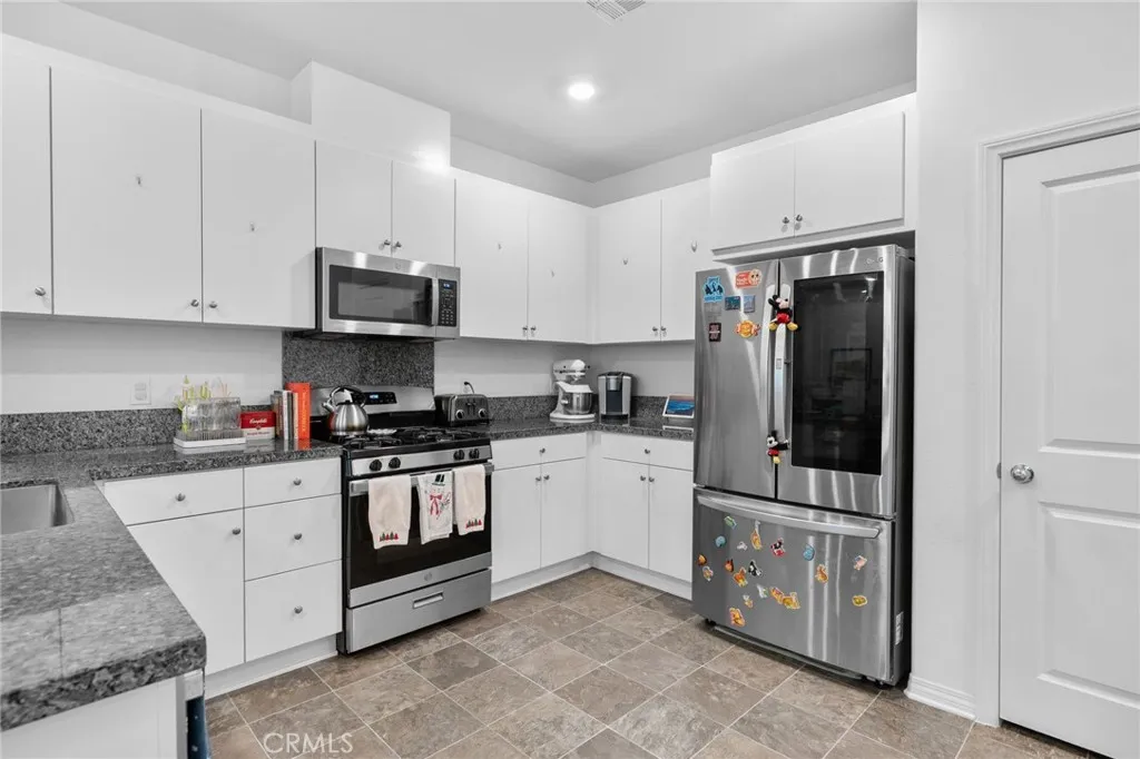 Additional image 12 of 15940 Lasselle St Unit 2, Moreno Valley, CA 92551