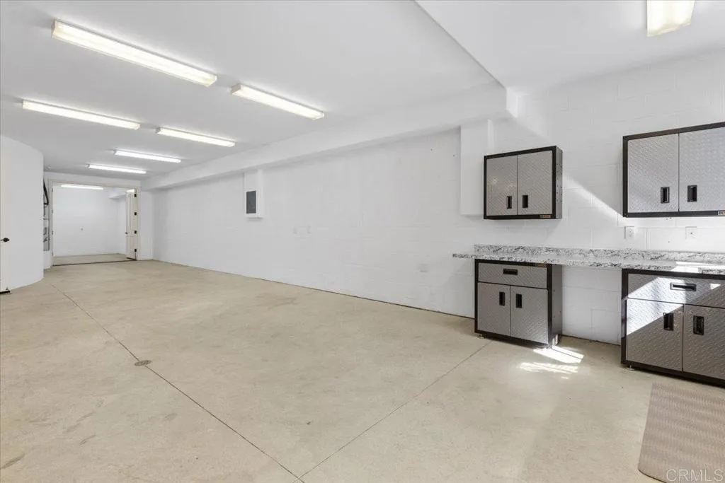 Additional image 112 of 1045 Van Nuys Street, San Diego, CA 92109