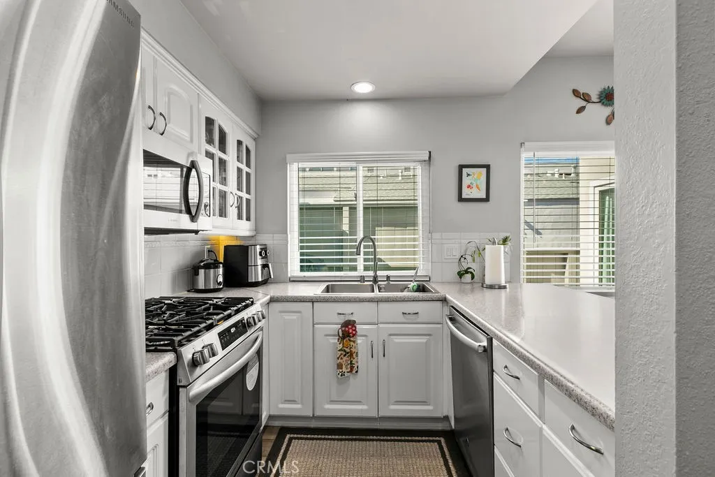 Additional image 15 of 2961 S Fairview St Unit B, Santa Ana, CA 92704