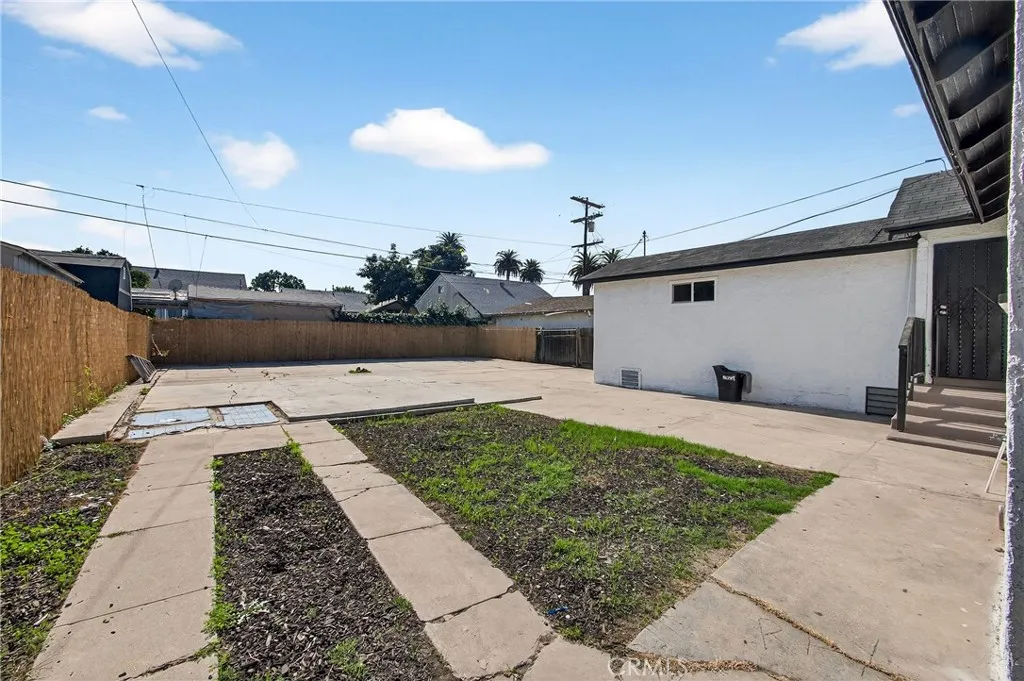 Additional image 21 of 1052 W 74th St, Los Angeles, CA 90044