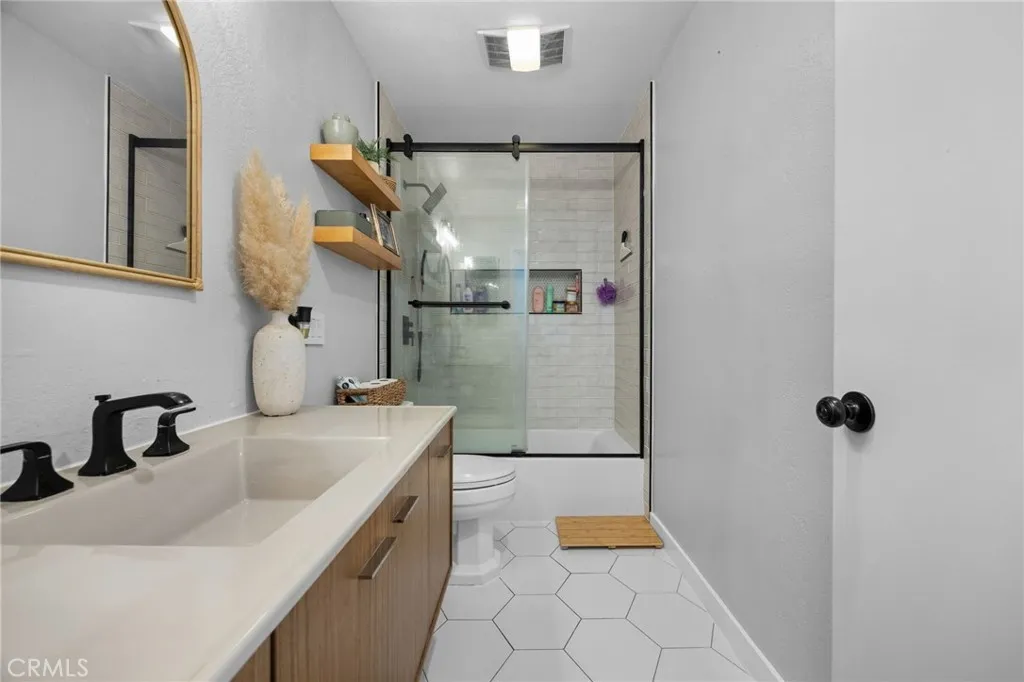 Additional image 66 of 26212 Los Viveros Unit 215, Mission Viejo, CA 92691