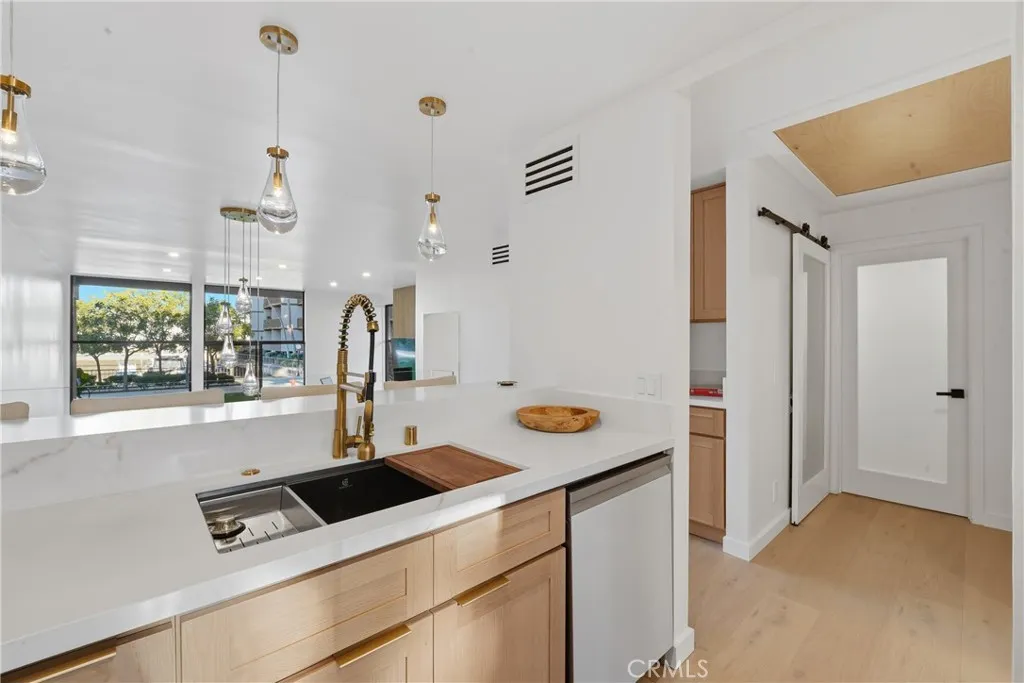 Additional image 47 of 8103 Marina Pacifica Dr N, Long Beach, CA 90803