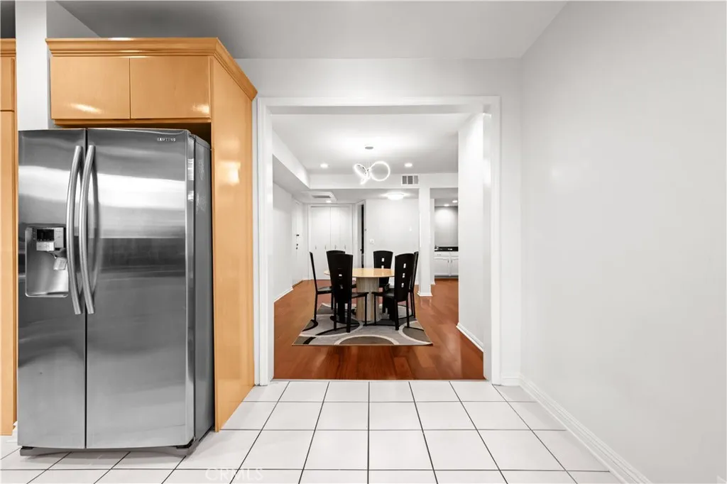 Additional image 23 of 1277 S Beverly Glen Boulevard Unit 405, Los Angeles, CA 90024