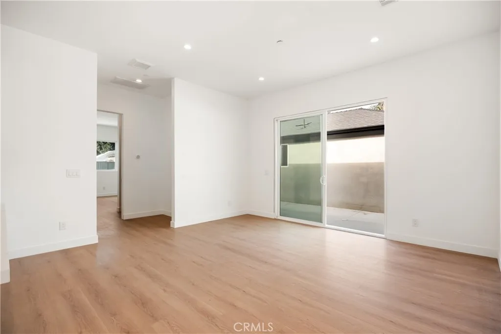 Additional image 56 of 6935 Jellico Avenue, Lake Balboa, CA 91406