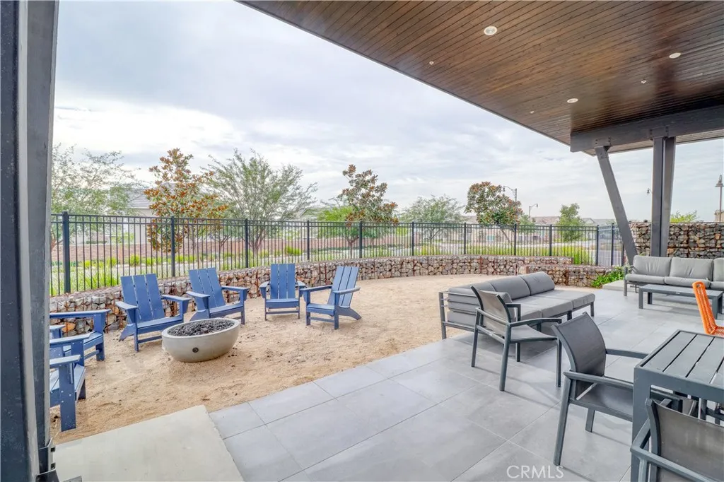 Additional image 97 of 16540 Wyndham Lane Unit 10, Fontana, CA 92336