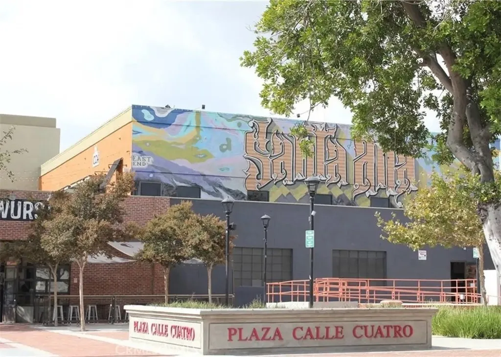 Additional image 58 of 450 E 4th St Unit 221, Santa Ana, CA 92701