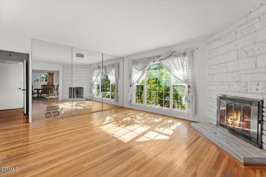 Additional image 5 of 18746 Plummer Street, Northridge, CA 91324