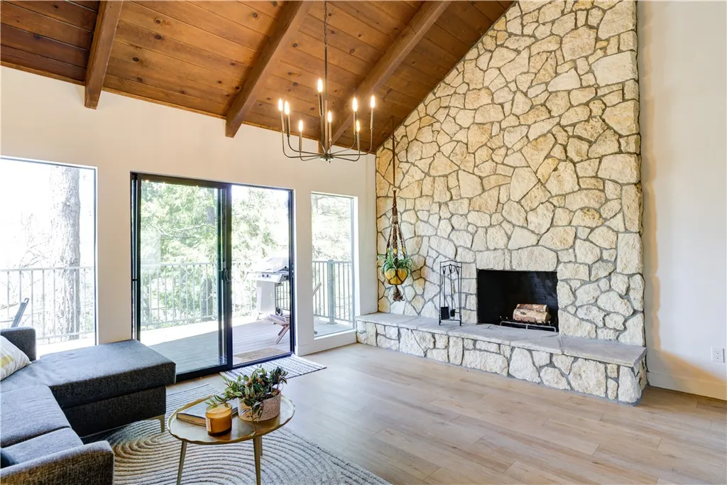 Additional image 15 of 1032 Grass Valley Rd, Lake Arrowhead, CA 92352