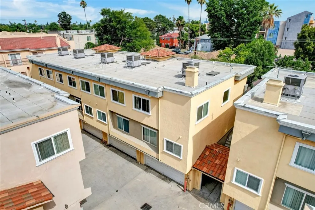 Additional image 95 of 13629 Wyandotte Street Unit 111, Van Nuys, CA 91405