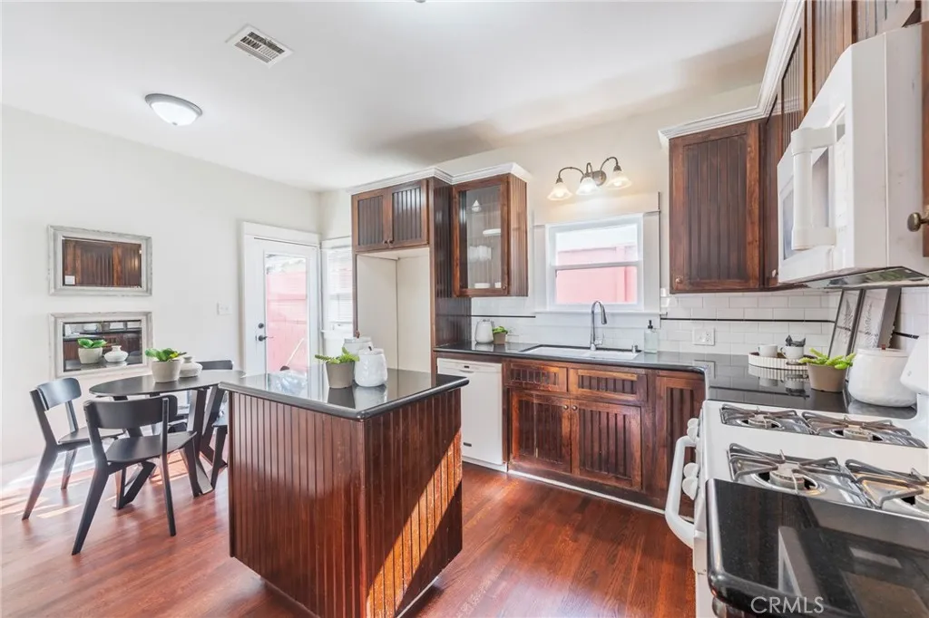 Additional image 16 of 604 N Zeyn St, Anaheim, CA 92805