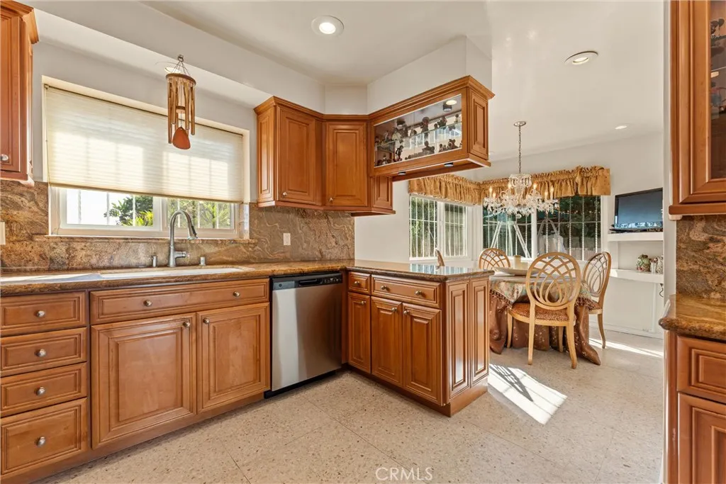 Additional image 11 of 4845 Parkglen Ave, View Park, CA 90043