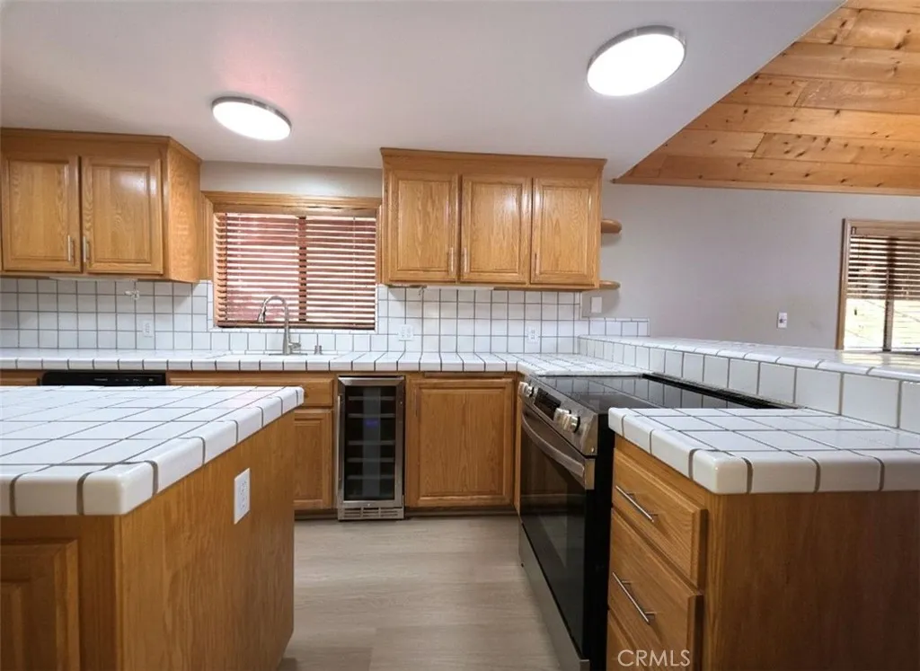 Additional image 9 of 33207 Juniper Lane, Green Valley Lake, CA 92341