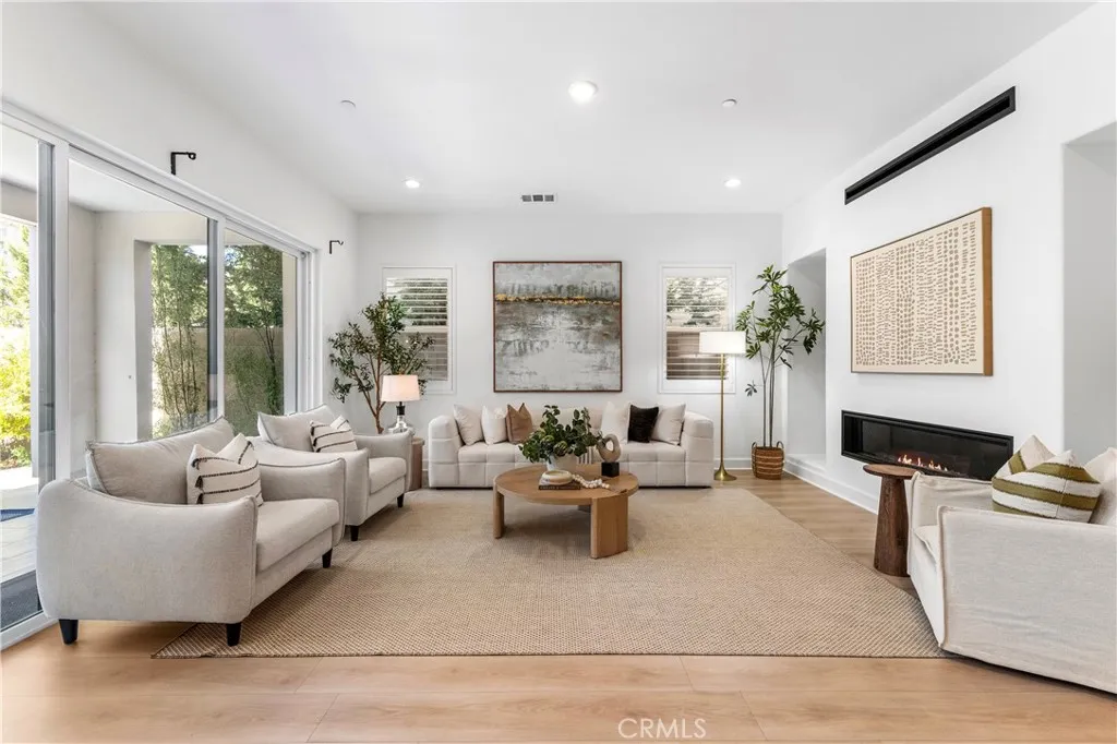 Additional image 40 of 105 Shear, Irvine, CA 92618