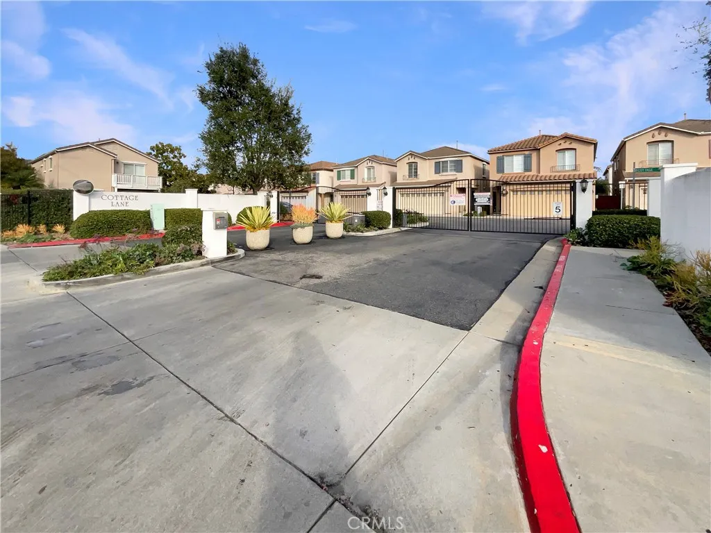 Additional image 61 of 3247 Garden Ln, Hawthorne, CA 90250