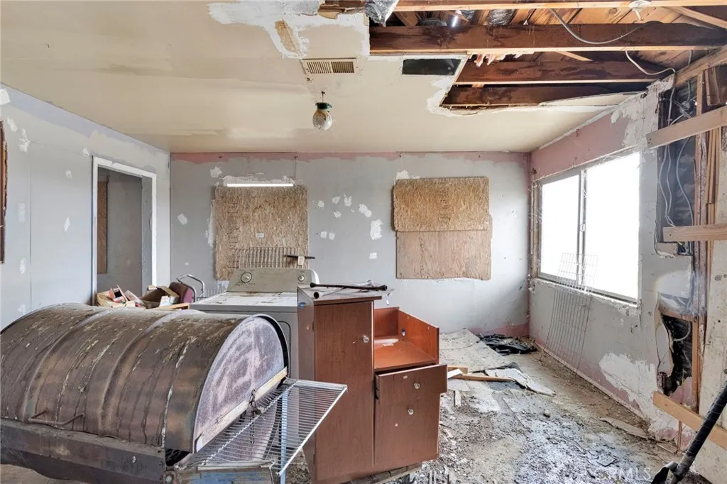 Additional image 12 of 18227 E Avenue Q, Palmdale, CA 93591