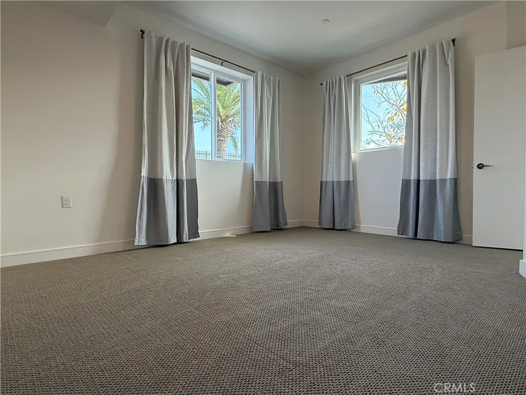 Additional image 26 of 1025 White Knoll, Los Angeles, CA 90012