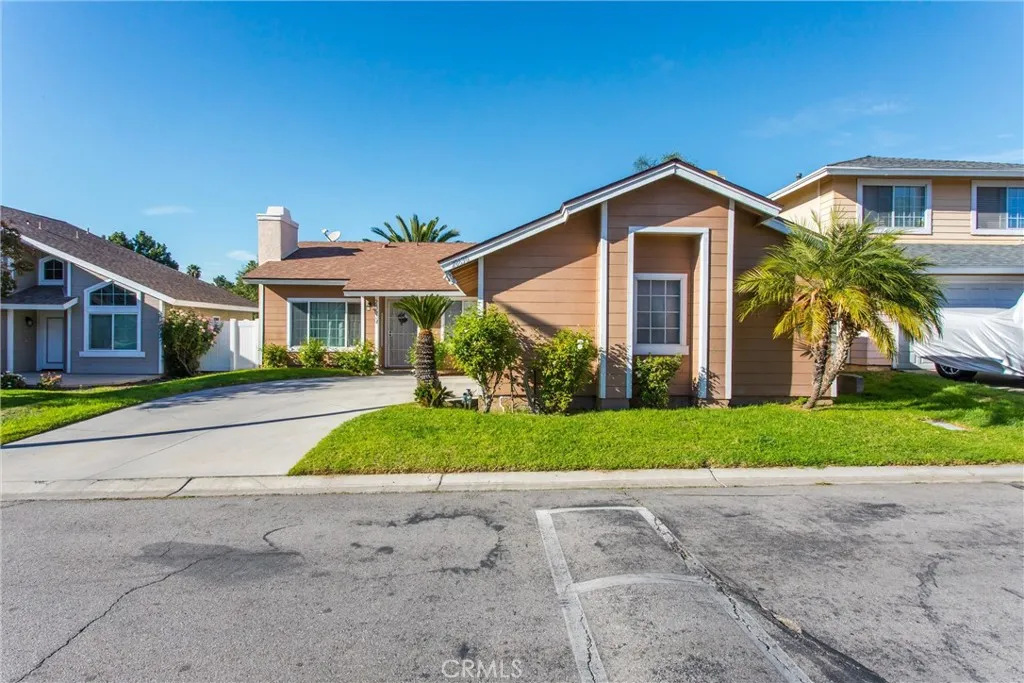 Additional image 3 of 28630 Newcastle Rd, Highland, CA 92346