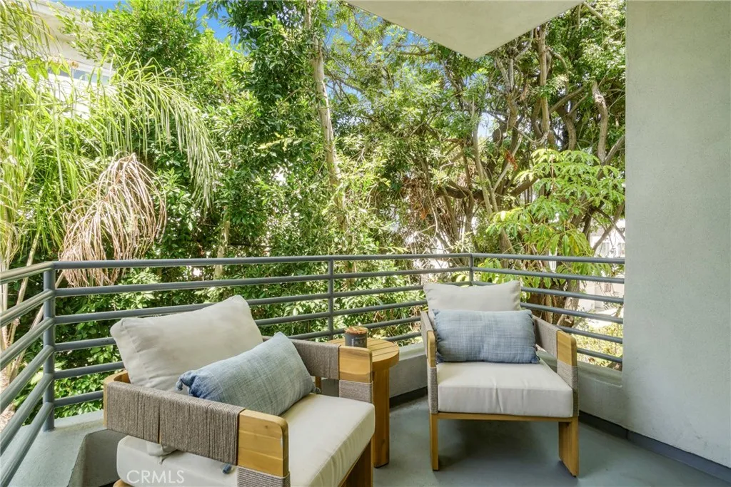 Additional image 7 of 11923 Darlington Avenue Unit 302, Los Angeles, CA 90049