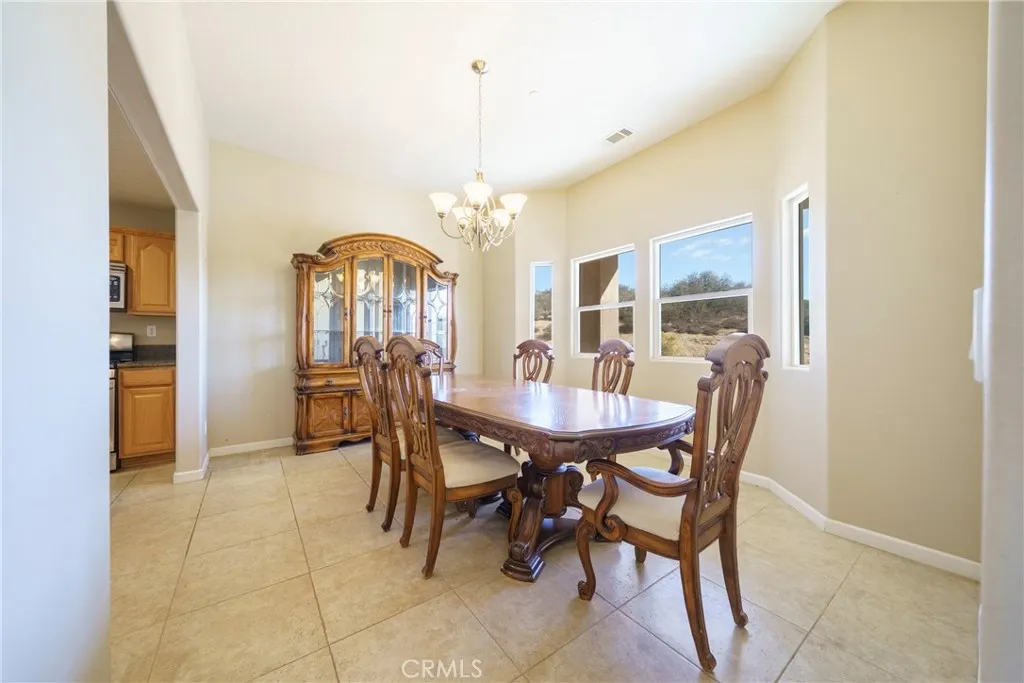 Additional image 67 of 5378 Bellflower Street, Oak Hills, CA 92344