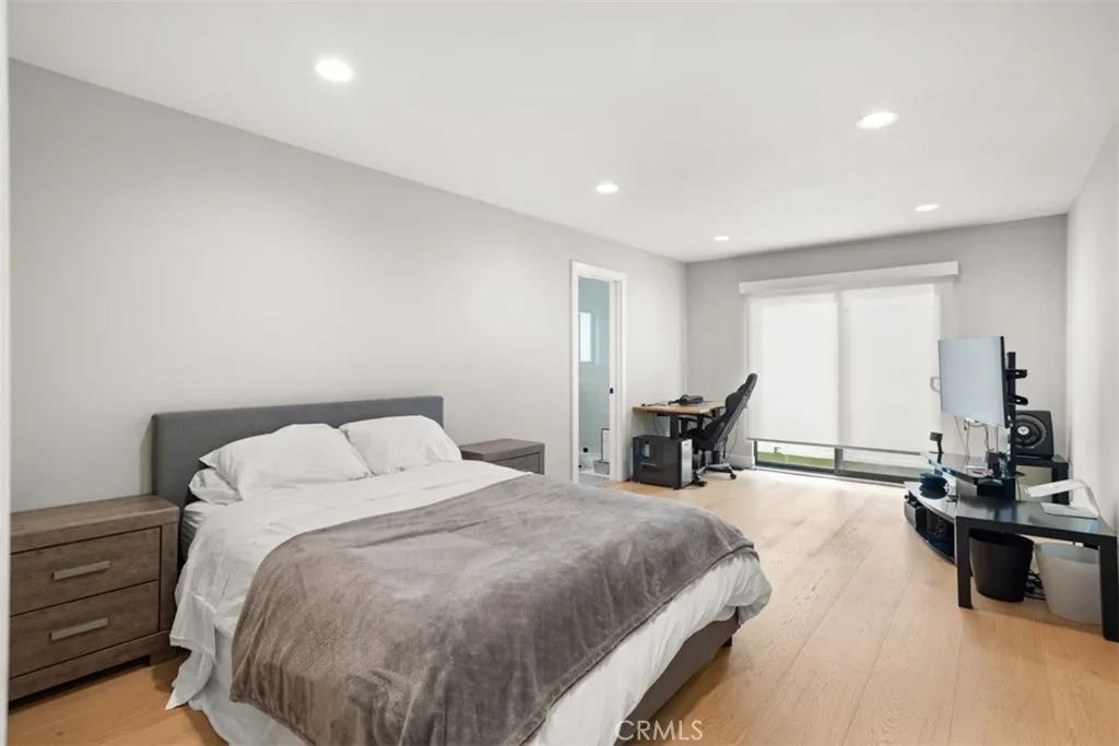 Additional image 22 of 307 18th Street, Huntington Beach, CA 92648