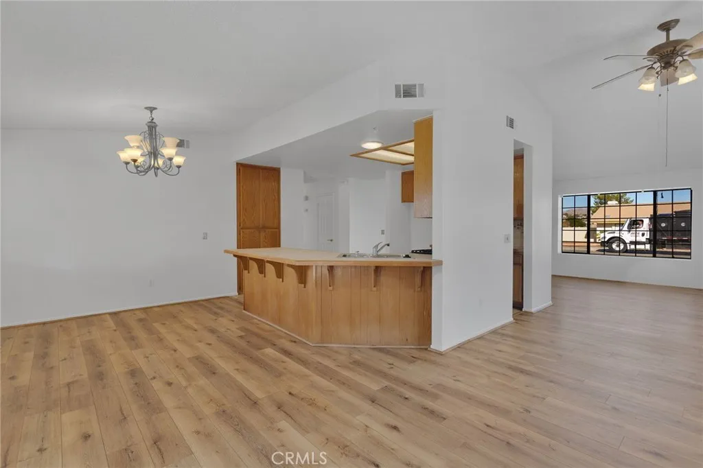 Additional image 15 of 18037 Mondamon Rd, Apple Valley, CA 92307