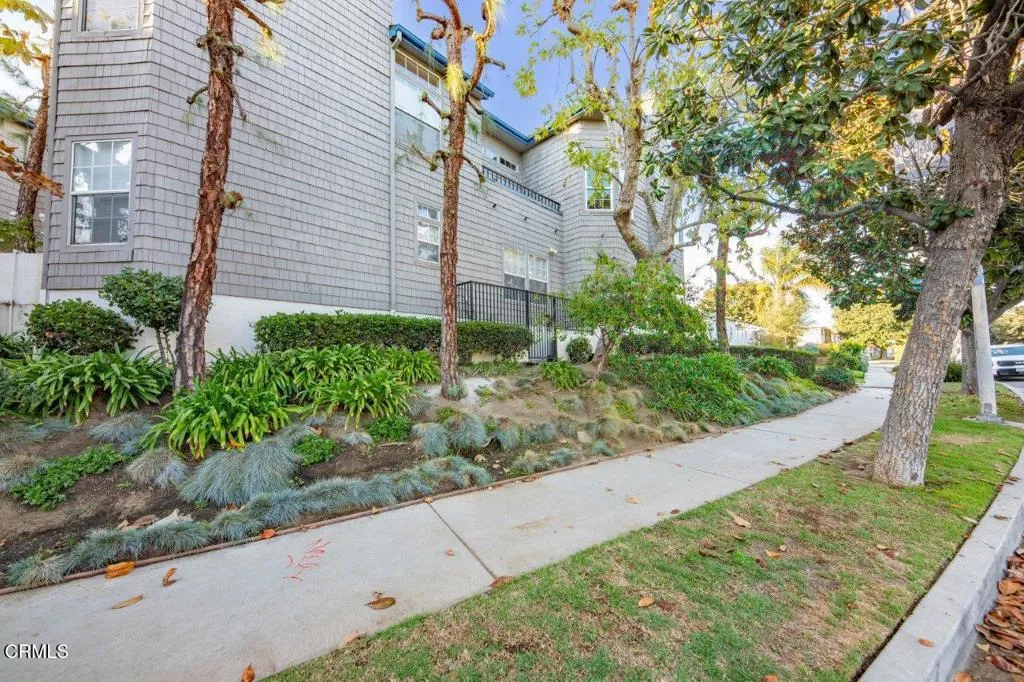 Additional image 30 of 11829 Gateway Boulevard Unit 2, Los Angeles, CA 90064
