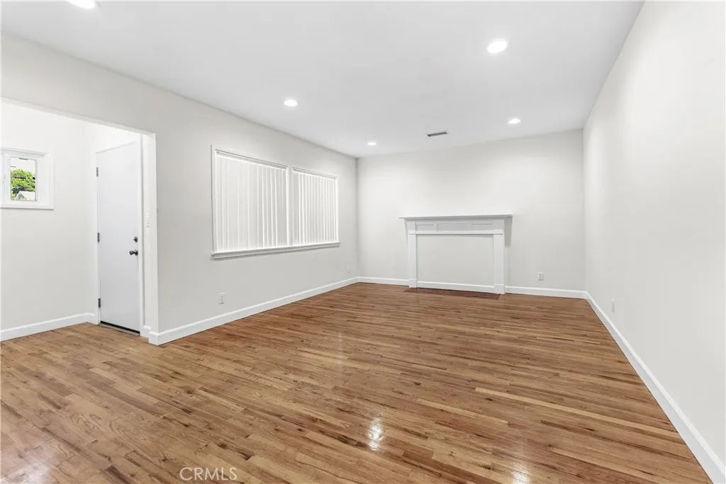 Additional image 52 of 15210 Cohasset Street, Van Nuys, CA 91405