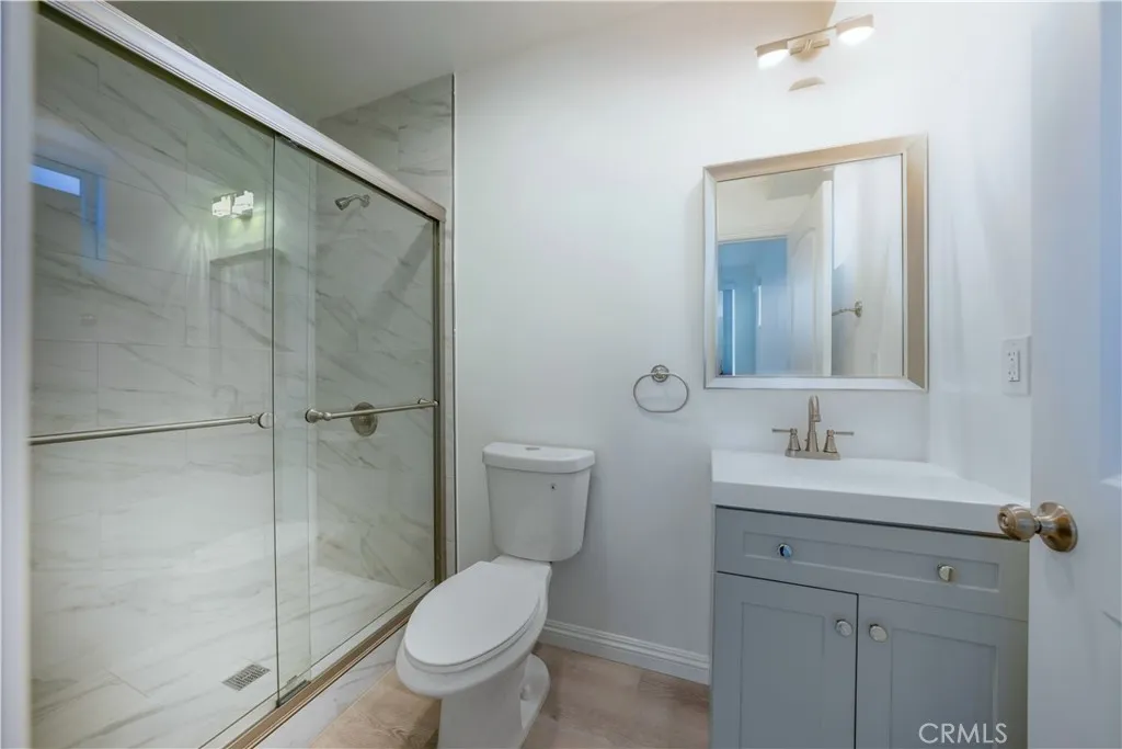 Additional image 19 of 6919 S Menlo, Los Angeles, CA 90044