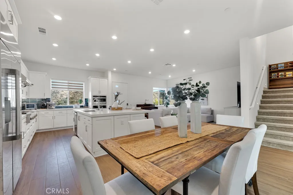 Additional image 8 of 27144 Skyland Way, Valencia, CA 91381