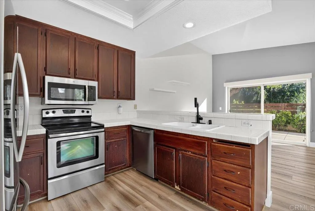 Additional image 15 of 135 Neptune Place, Escondido, CA 92026