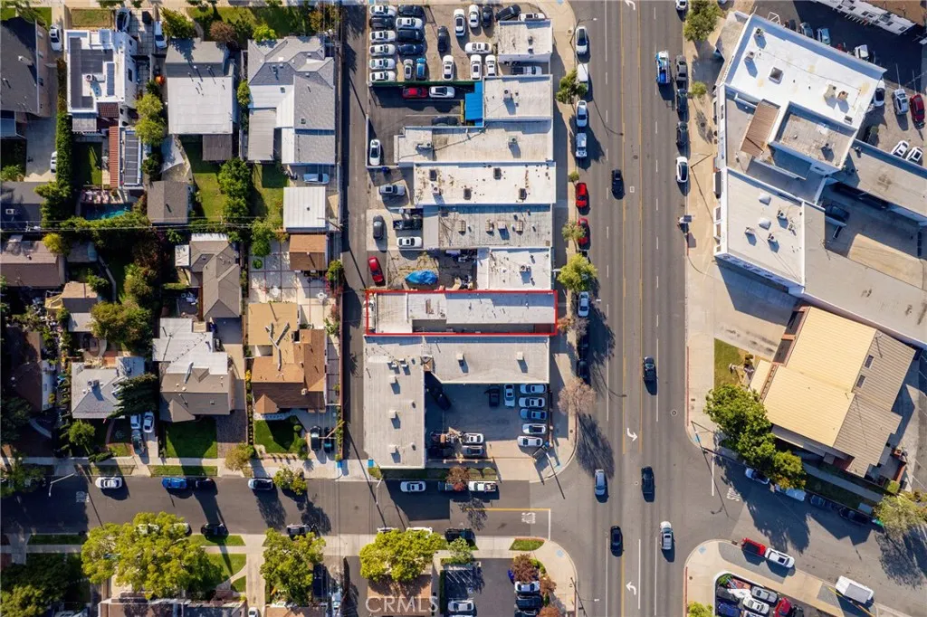 Additional image 39 of 2304 W Burbank Boulevard, Burbank, CA 91506