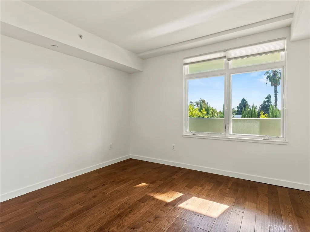 Additional image 18 of 920 Granite Drive Unit 213, Pasadena, CA 91101