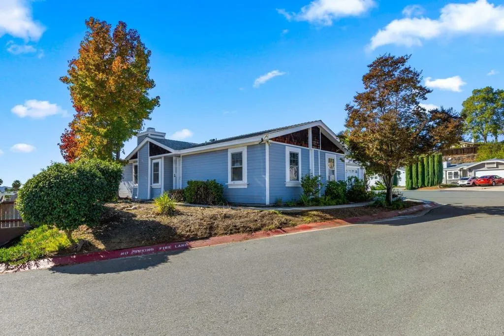 Additional image 3 of 8373 Jackson Heights Court, El Cajon, CA 92021