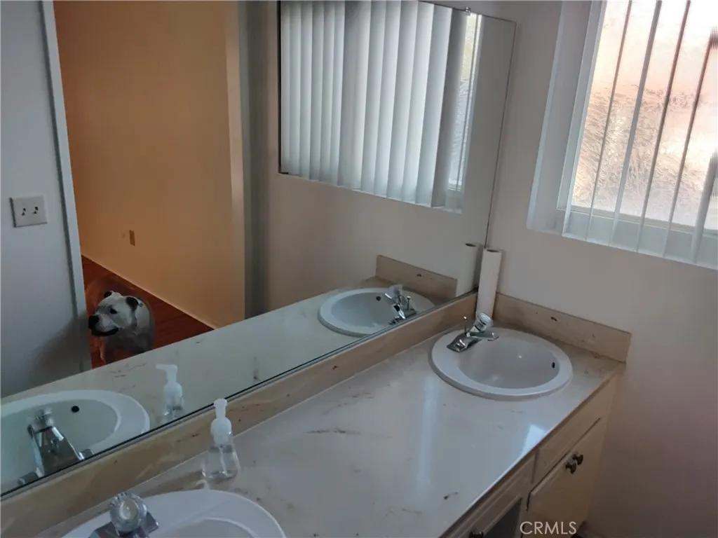 Additional image 16 of 980 Country Club Dr, Riverside, CA 92506