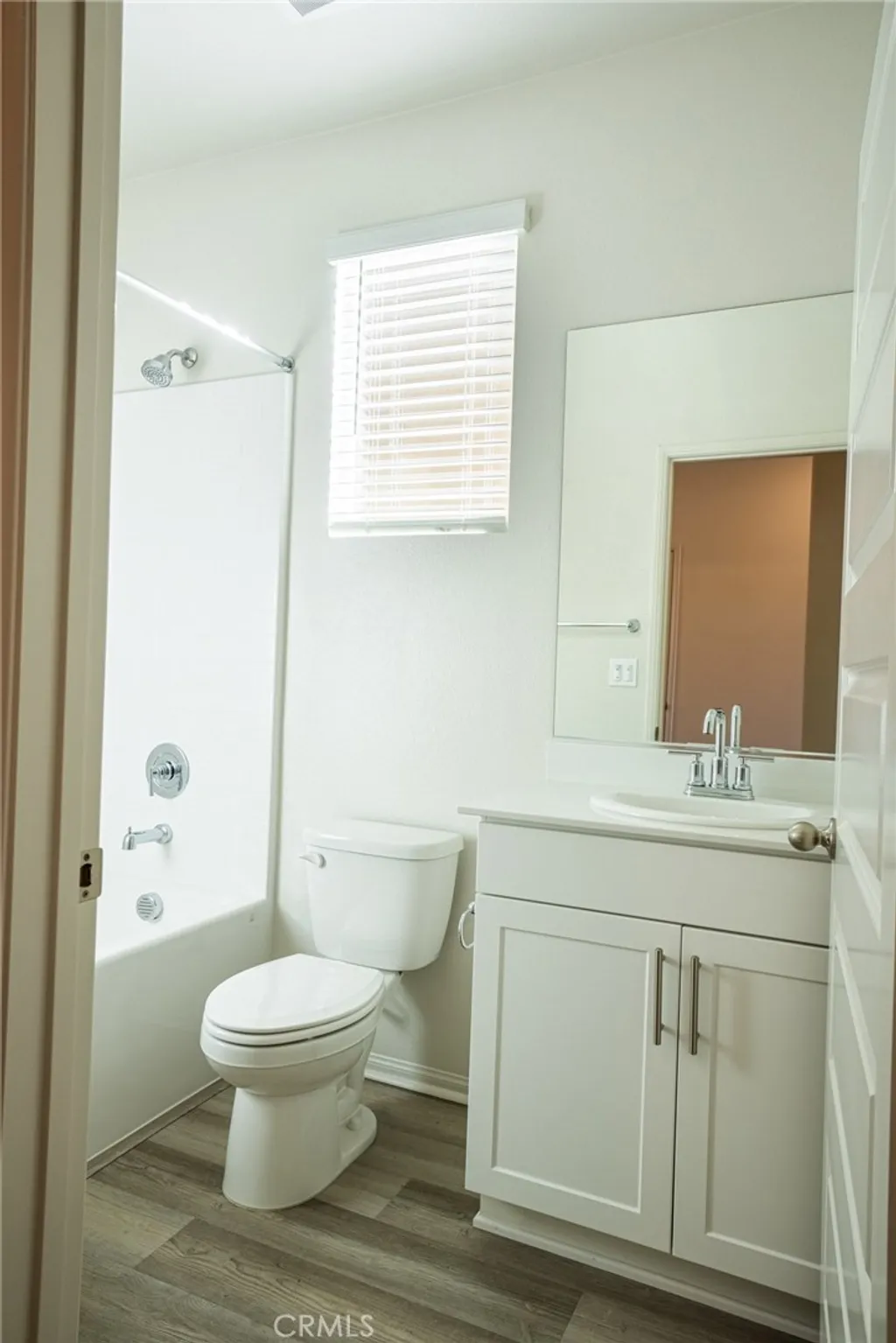 19536 Hanging Rock Rd., Lake Elsinore, CA 92532