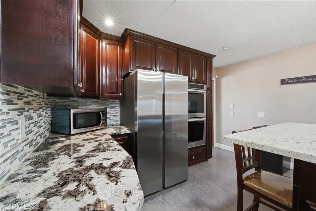 Additional image 52 of 10080 Deep Creek Rd, Apple Valley, CA 92308