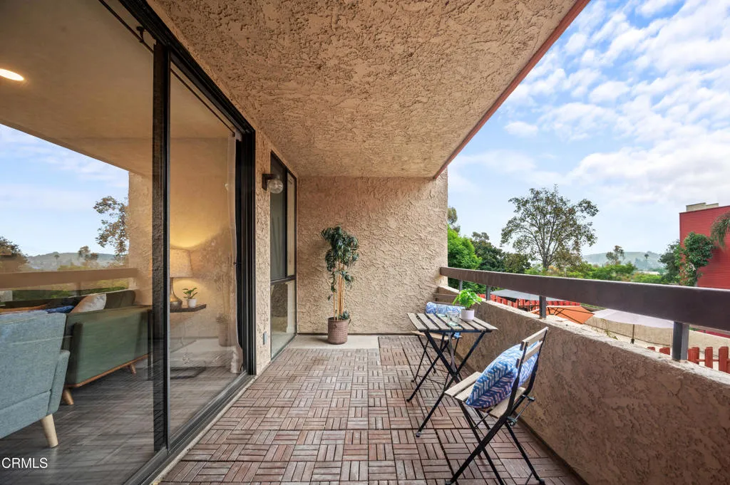 Additional image 74 of 3961 Via Marisol Unit 218, Los Angeles, CA 90042