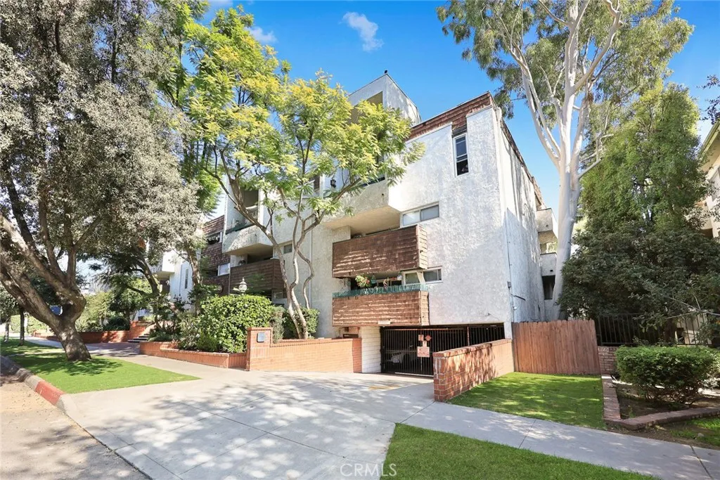 Additional image 80 of 360 S Euclid Avenue S Unit 219, Pasadena, CA 91101