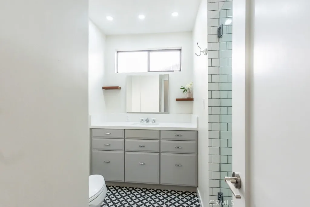 Additional image 28 of 6563 Bianca, Lake Balboa, CA 91406