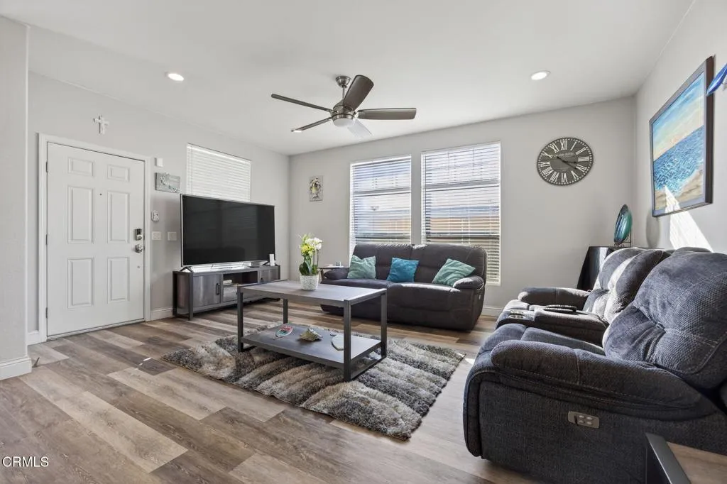 Additional image 36 of 445 Gaviota Place Unit 124, Oxnard, CA 93033