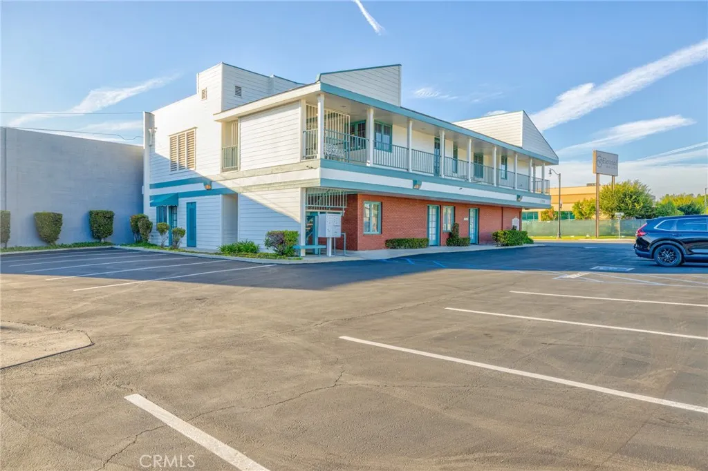 Additional image 103 of 16336 Whittier, Whittier, CA 90603