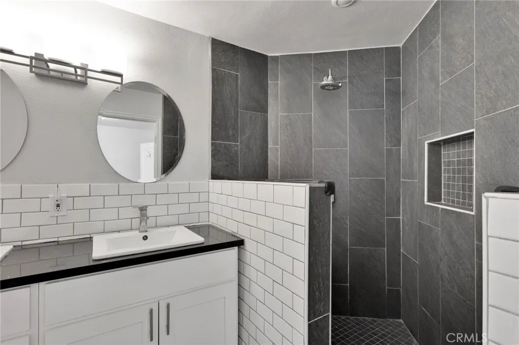 Additional image 75 of 14573 Gayhead Rd, Apple Valley, CA 92307