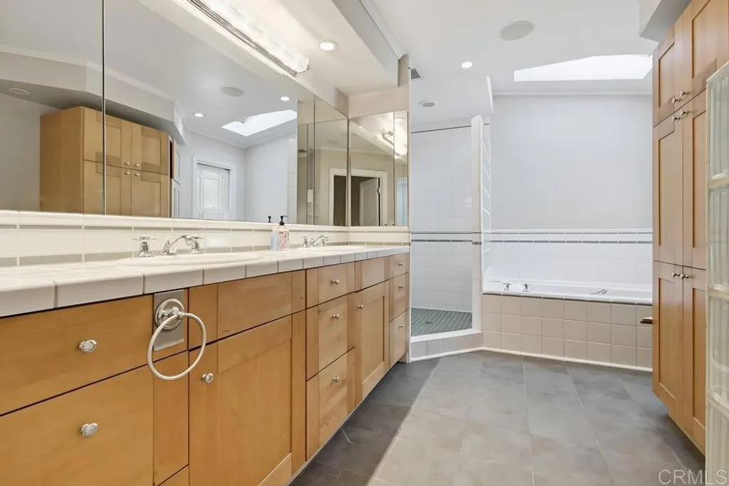 Additional image 32 of 3144 Dove Street, San Diego, CA 92103