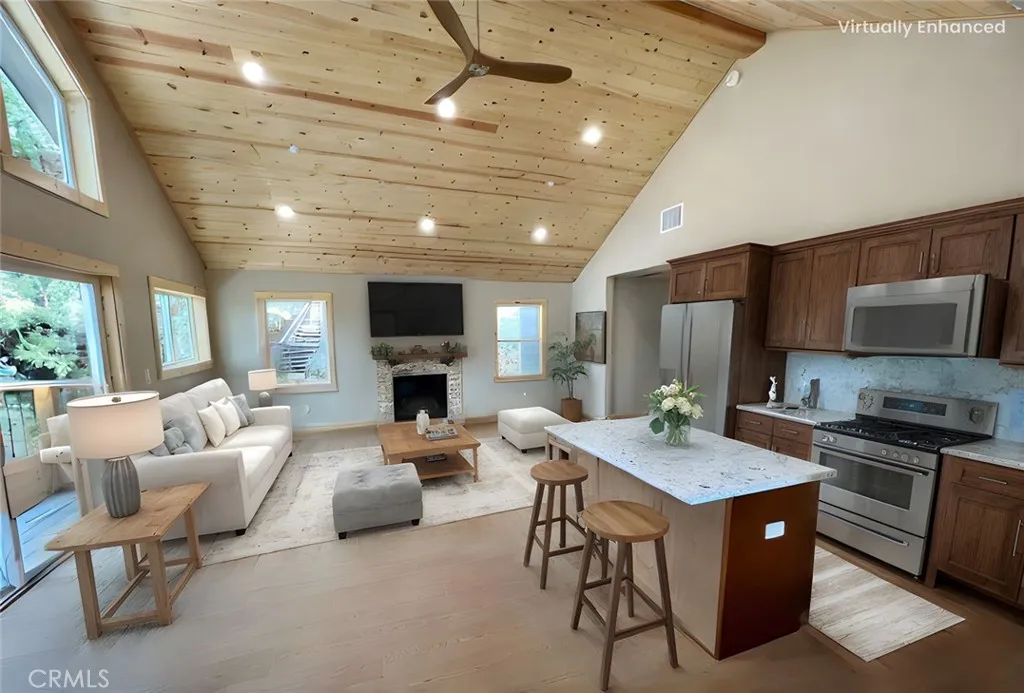 Additional image 7 of 810 Villa Grove Avenue, Big Bear City, CA 92314