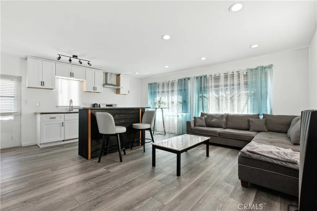 Additional image 17 of 1900 Artesia Blvd Unit 4, Torrance, CA 90504