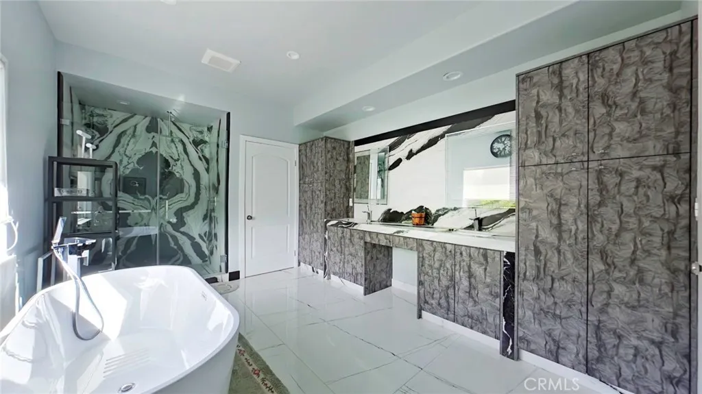 Additional image 75 of 6937 Kian Court, Van Nuys, CA 91406